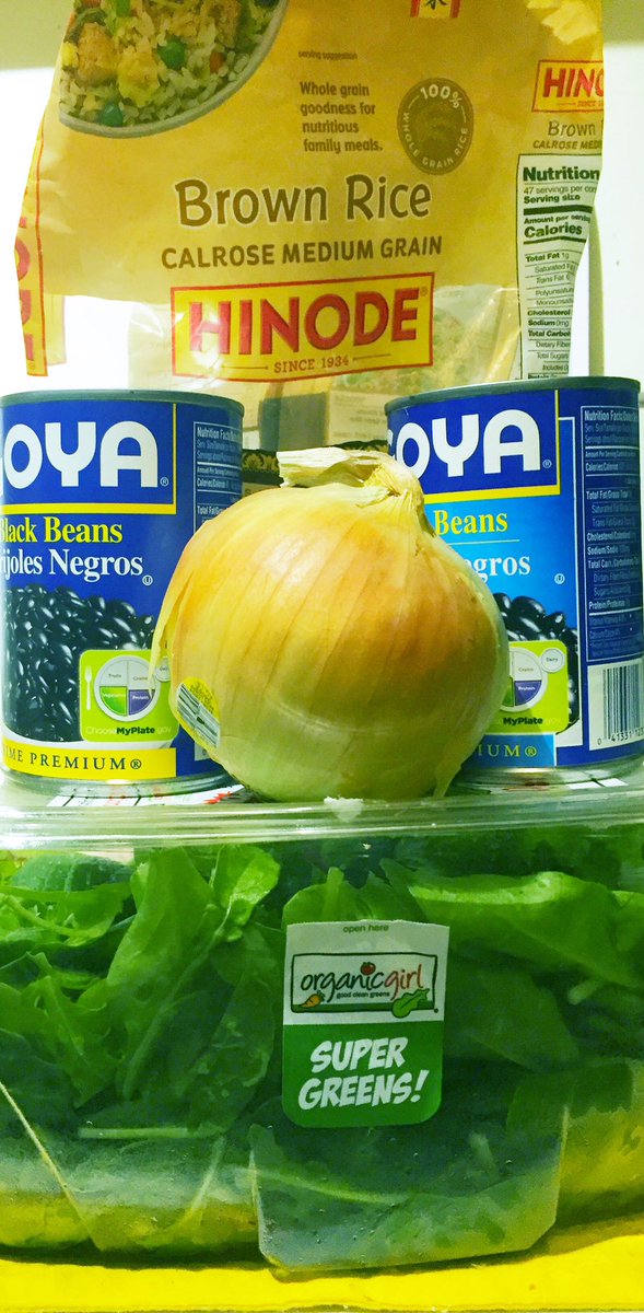 OMNative's tweet photo. 🇵🇷On that #hurricanemaria diet stackin 💰pa mi gente🇵🇷 https://t.co/oNgdXDZLBp