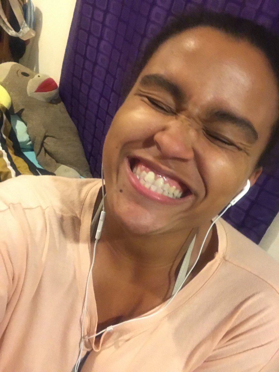 thestaceypowell's tweet photo. CHEESING HARD CUZ #WAVEONEEP IS F***ING AMAZING #SelfieForCSAndTheTide #CODYANDTHETIDE #CodySimpsonAndTheTide #BuyWaveOneEP 😁😁😁😁😁 https://t.co/AgiAXdSq9K