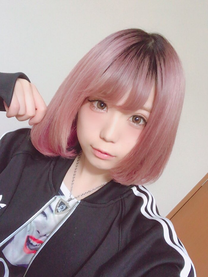 Uzivatel みよちん ゚ Na Twitteru どうやら私は色白で派手髪の童顔な女の子が好きみたいです あーかわいー 好きなタイプ Uzivatel みよちん ゚ Na Twitteru どうやら私は色白で派手髪の童顔な女の子が好きみたいです あーかわいー 好きなタイプ