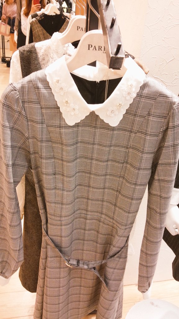 Park East 池袋アルパ店 新作 襟ビジュワンピースପ ˊ ˋ ଓ Torte から大人気シリーズの襟付き ワンピースからビジュタイプが入ってきました Color ストライプ ネイビー チェック グレー 黒 Price 4 990 Torte Parkeast T Co Park East 池袋アルパ店 新作 襟ビジュワンピースପ ˊ ˋ ଓ Torte から大人気シリーズの襟付き ワンピースからビジュタイプが入ってきました Color ストライプ ネイビー チェック グレー 黒 Price 4 990 Torte Parkeast T Co
