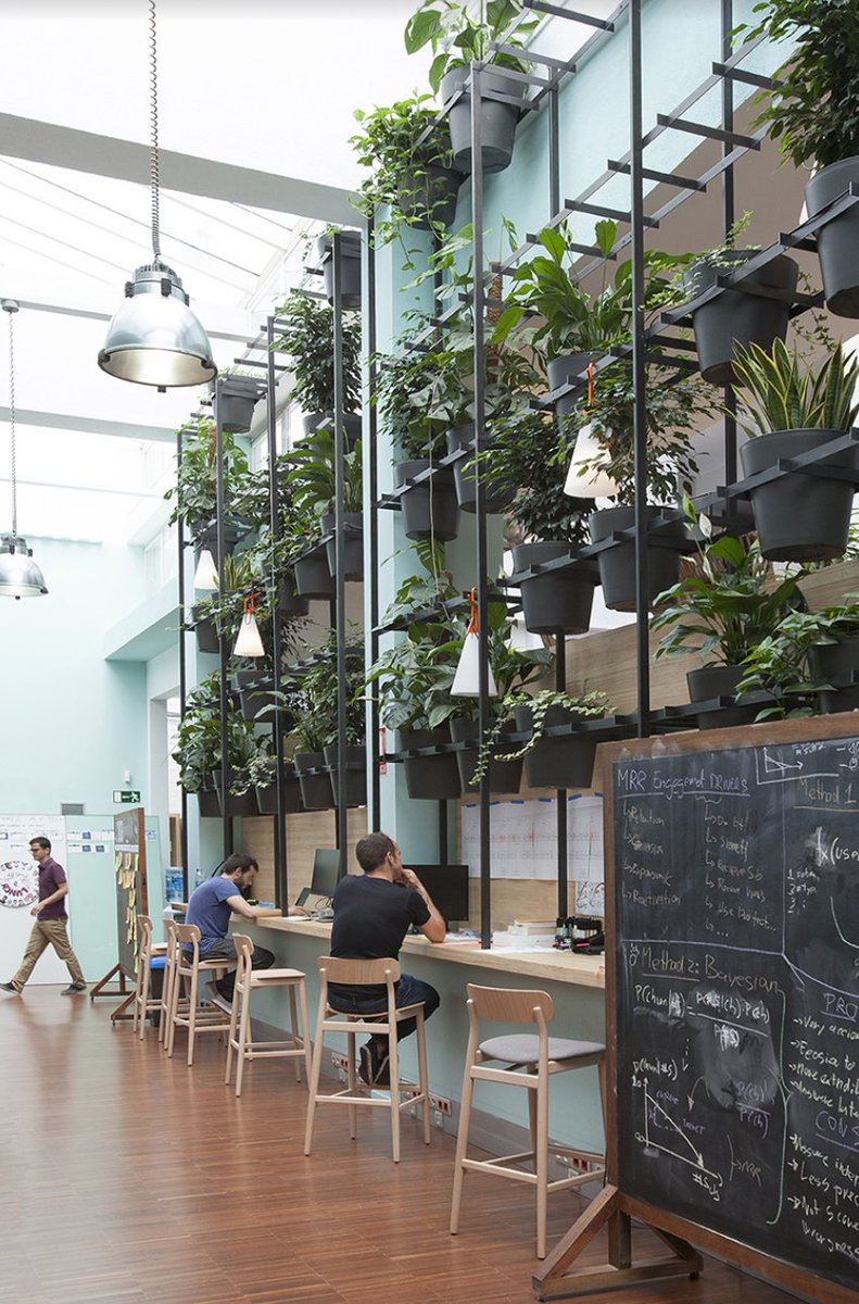 loridennisinc's tweet photo. As the line between indoors & out blurs, #verticalgardens seamlessly bring the outdoors in. #designingforfuture https://t.co/VEJi82ENMT https://t.co/9xe4JNYKuB
