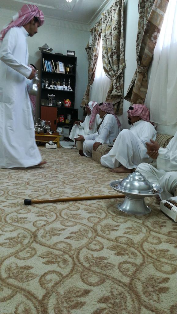 #مباشر_شمر_الشرقيه

من ديوان العم /سعود بن عايش
بالدمام 
كثر الله خيره