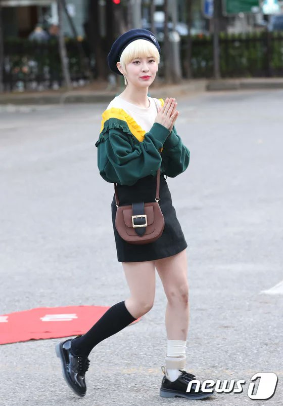 [  PRESS  ] 170929 #DIA #YEBIN @ KBS MUSIC BANK! #다이아 #예빈 

© News1