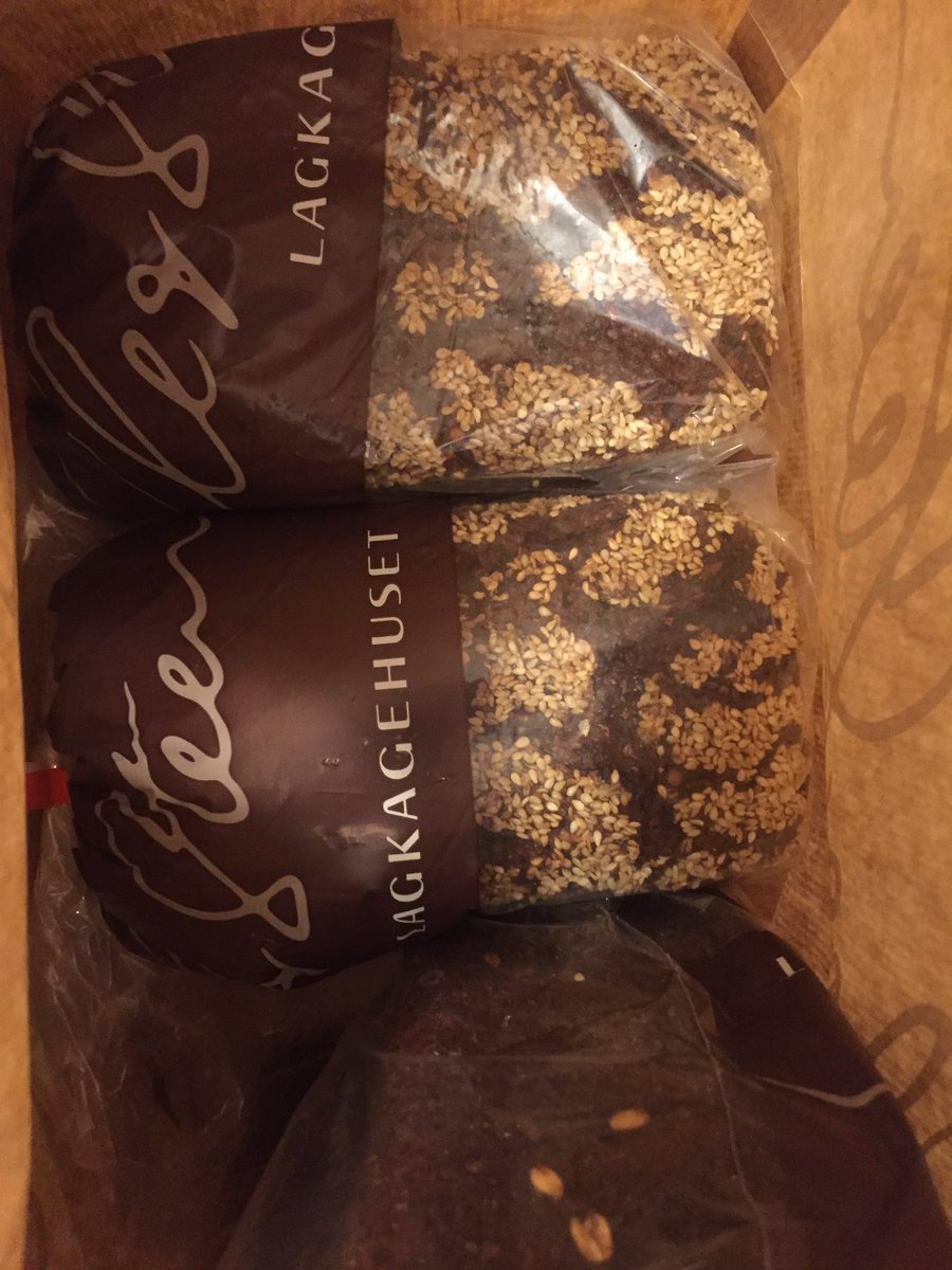 FGaschen's tweet photo. Things to carry back home from Copenhagen: knowledge bits from #wsava2017, great memories and ... Danish rye bread! https://t.co/DoJGfC5gXt