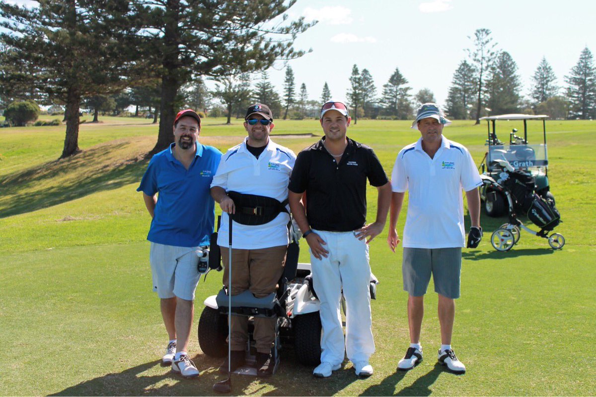 Richard Bacon in action at the #ShellyBeachProAm thanks to <a href="/Empowergolf/">Empower Golf</a>!