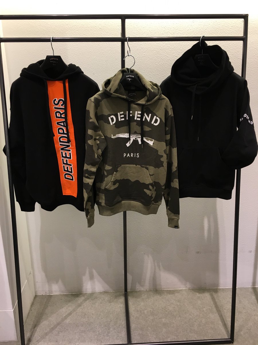 SHIFFONVF's tweet photo. #DEFENDPARIS　のA/W新作　#パーカー　店頭到着致しました。

#でふぇんどぱりす　#��作　#ストリート　#マドンナ　#エイコン　#スティーブアオキ　#クリスブラウン　#オシャレ　#海外　#インポート　#お台場　#りんかい線　#ゆりかもめ https://t.co/vH2fWC4rPH