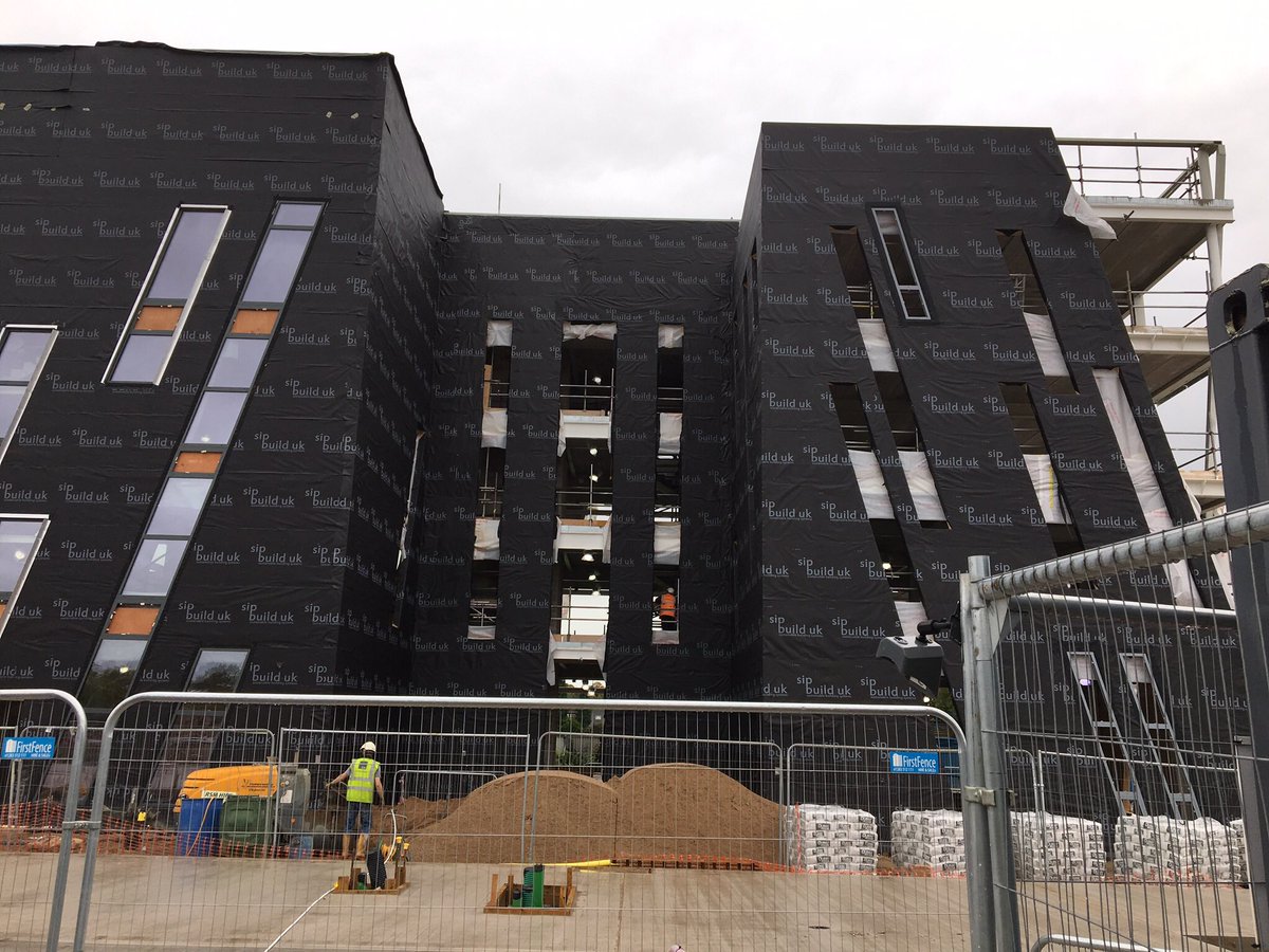 StagComms's tweet photo. Great to see RAD building taking shape this morning! Thanks to Dan &amp; Mark from the Post! @WoodheadGroup @UniofNottingham @Dan89Robinson https://t.co/GO80i9Uaxm