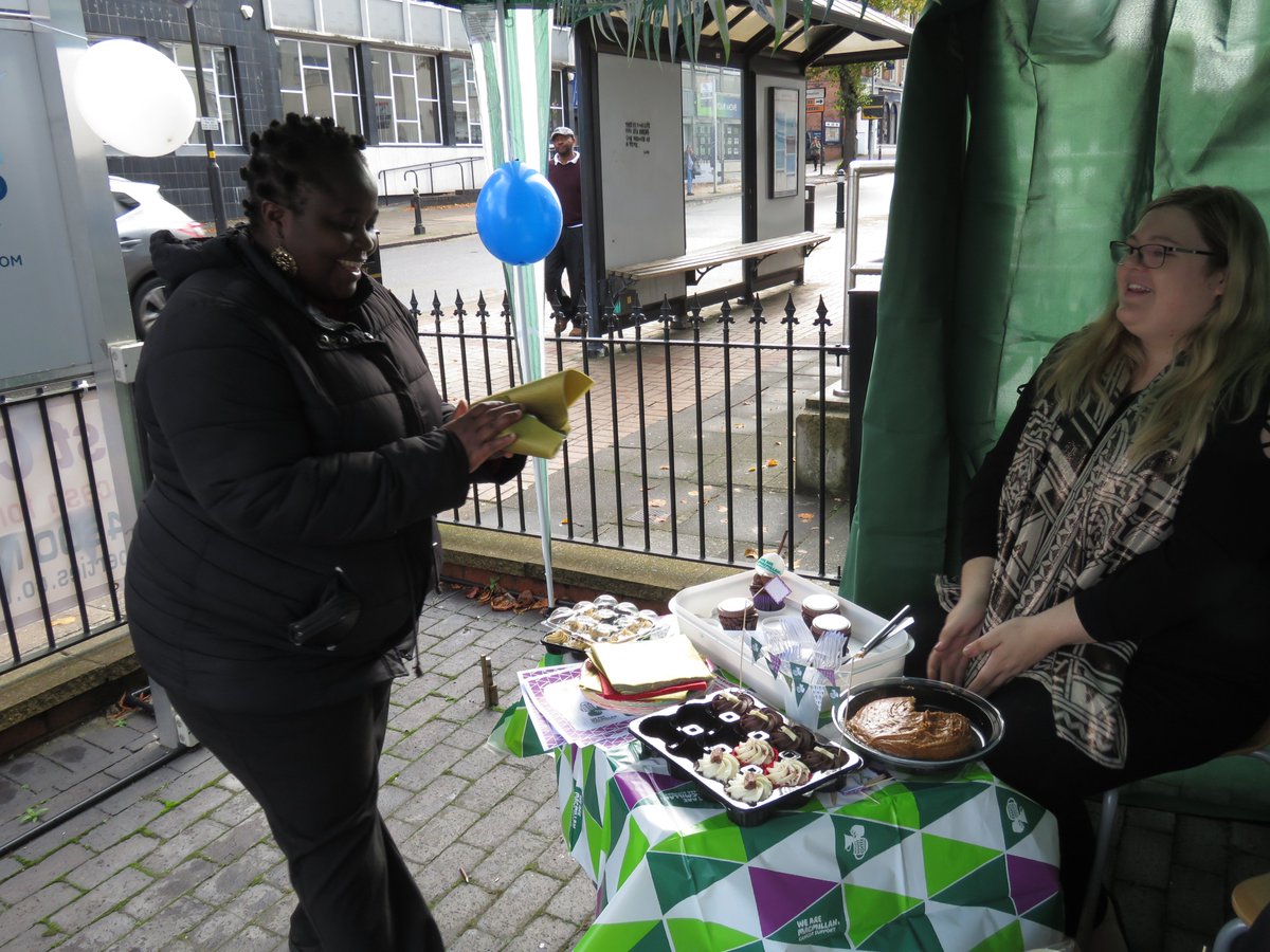 MartinCoWolves's tweet image. Plenty of money raised for @macmillancancer on @macmillancoffee #WorldsBiggestCoffeeMorning. Selling like hot cakes!