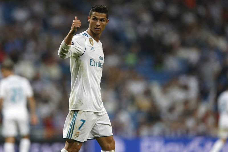 Borussia Dortmund karşısında 2 golle oynayan Cristiano Ronaldo, Şampiyonlar Ligi'nde haftanın oyuncusu seçildi.