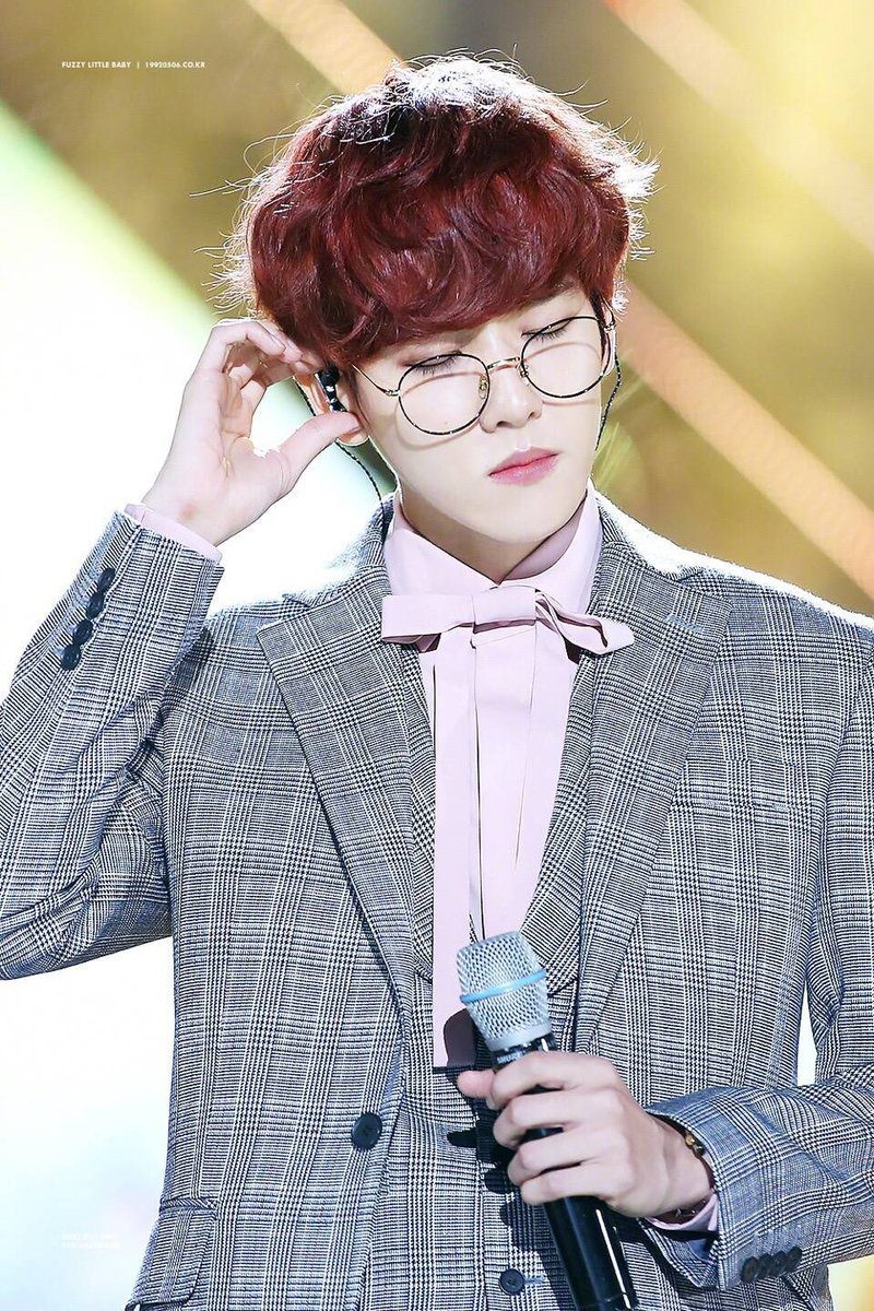 C_EXOL33's tweet photo. #EXO #엑소 #0929_엑소데뷔2000일 #2000DaysWithEXO #EXO_happy2000days #NOMINATEEXO #MTVEMA @weareoneEXO

是仙子吧 https://t.co/cS9ffWjTsI
