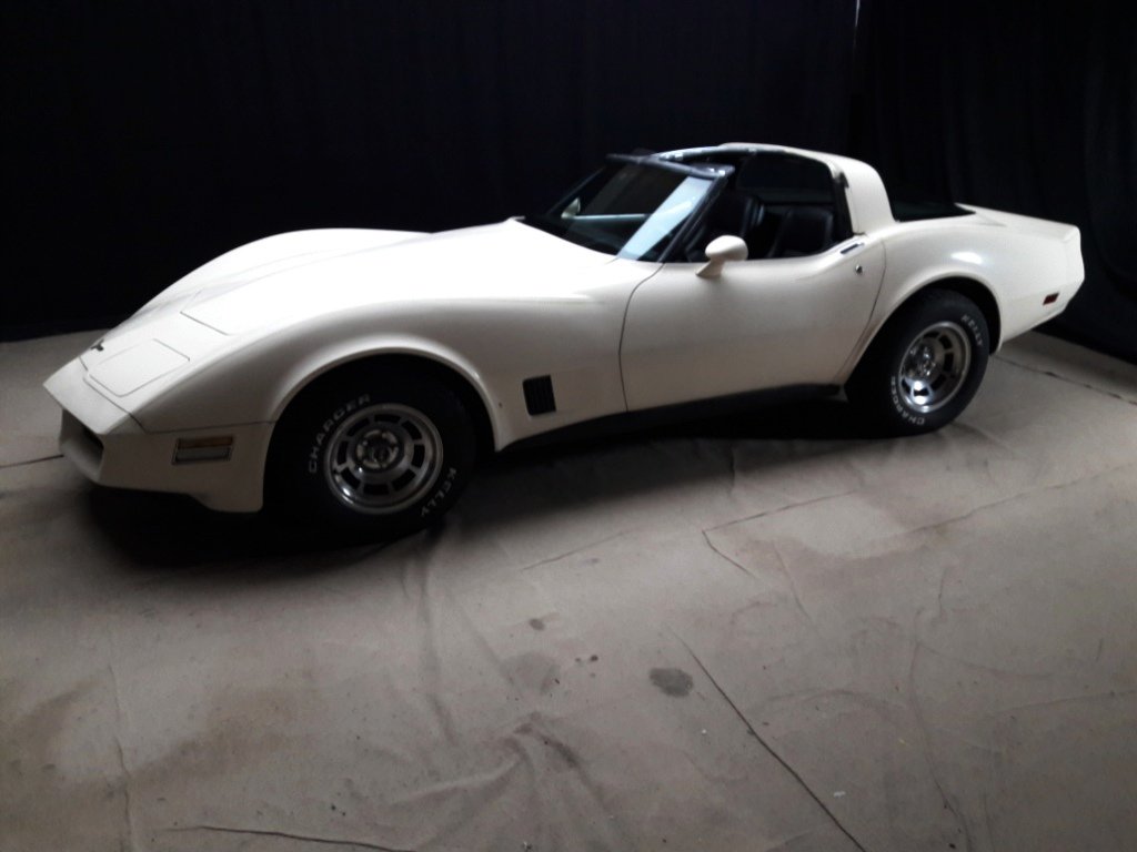 classicheauto's tweet photo. Chevrolet Corvette C3, anno 1981, modello “targa”, con raro cambio manuale iscritta ASI
https://t.co/oN6eNWWMTv https://t.co/wWW4r703BJ