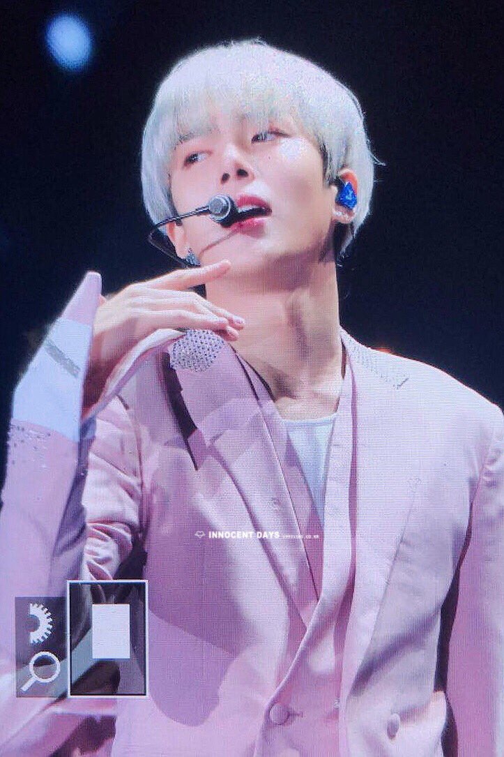 170929

 #MONSTA_X #MINHYUK #민혁  
<a href="/OfficialMonstaX/">몬스타엑스_MONSTA X</a>