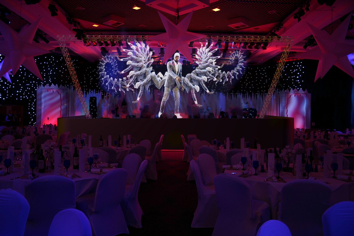 VPHOLOGRAM's tweet image. End the week on a positive note – make your next campaign a holographic one while it’s still a fresh innovative idea virtualpresence.co