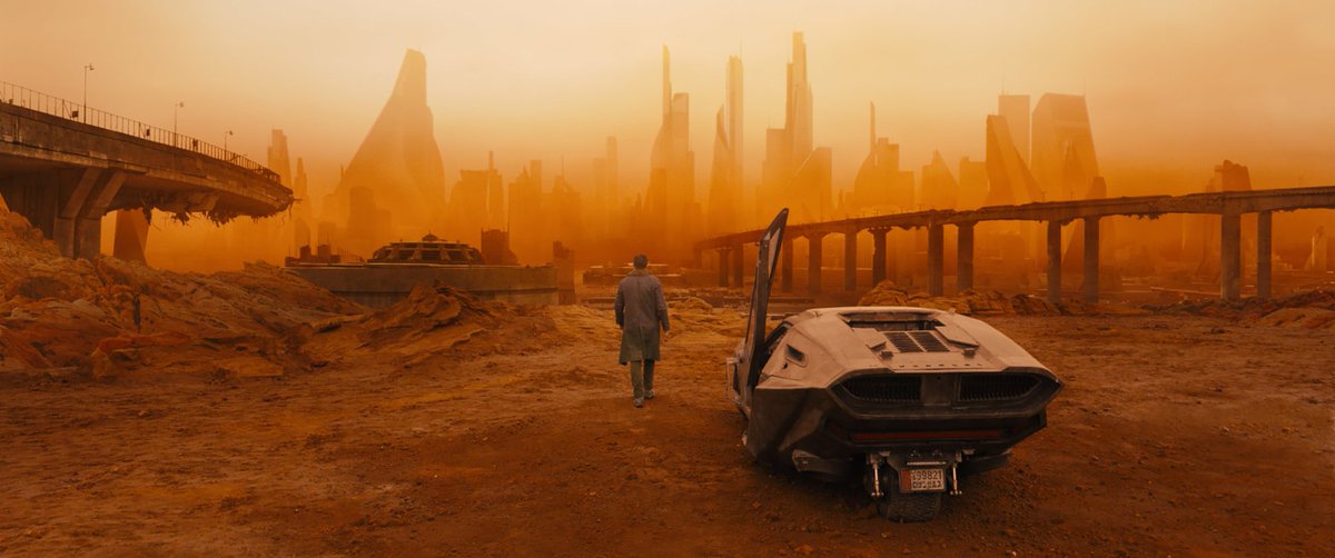 RealD3Dit's tweet image. "Giro film quando mi sento immerso nel mondo vicino a me" #DenisVilleneuve si è preso la responsabilità di #BladeRunner2049 #inRealD3D