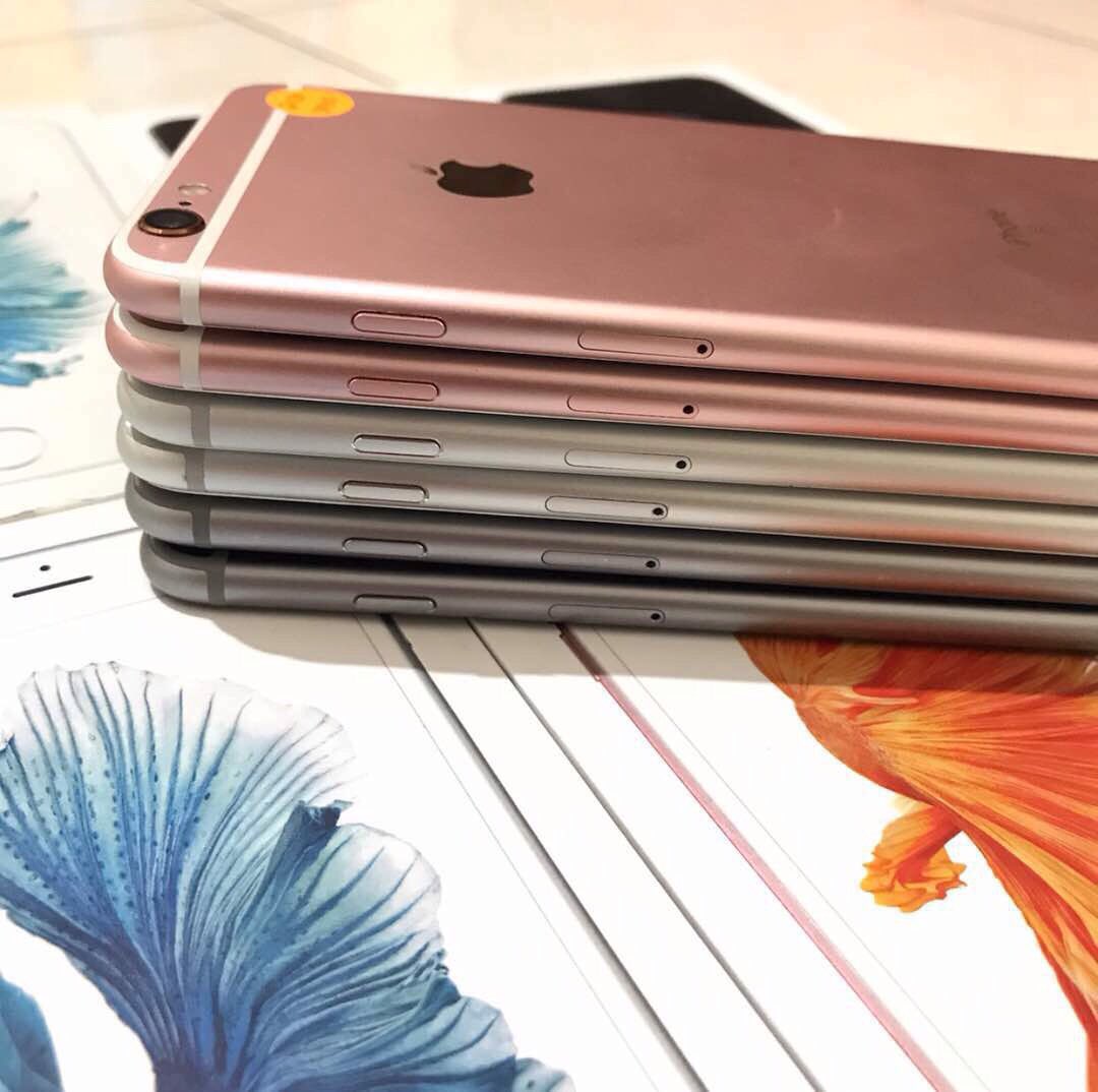 TokkaHub's tweet photo. IPhone 6s brand new in stock all 16gb 64gb 128gb #allcolorsavailable #nationwide #tokkahub #ProtectionTobad https://t.co/EsKbRrx8Mc