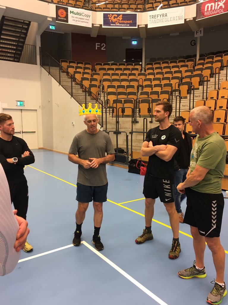 HanssenEspen's tweet photo. #trainsmarterandharder 
Thanx to @TimGabbett - the king himself - for to motivational workshop-days https://t.co/GqLhpAOD1a
