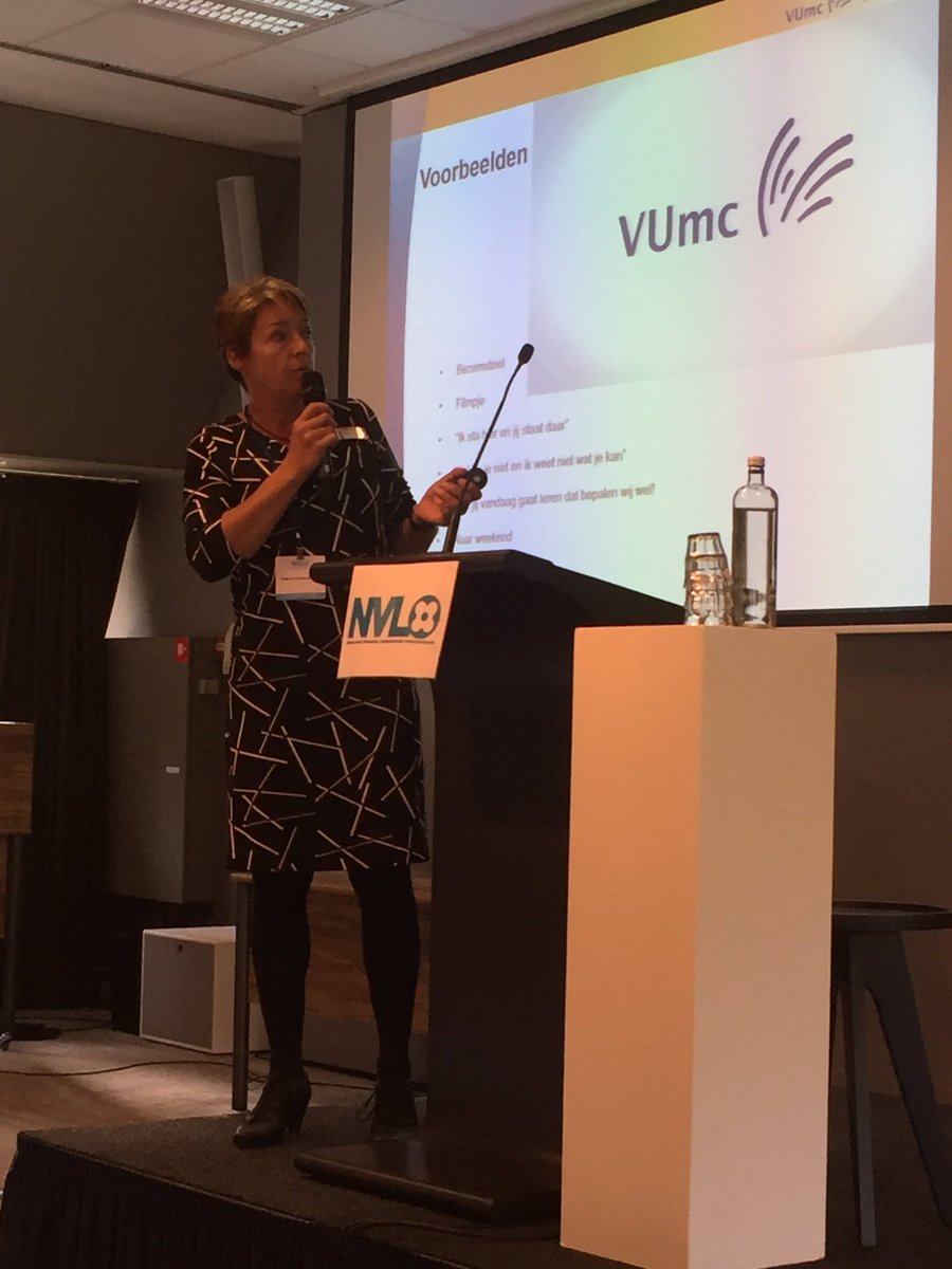 OKmanagers's tweet photo. 2de congresdag is begonnen met een schokkend verhaal van Stephanie van Item over het leerklimaat op de OK. #nvlocongres2017 https://t.co/HWJhnsKiij