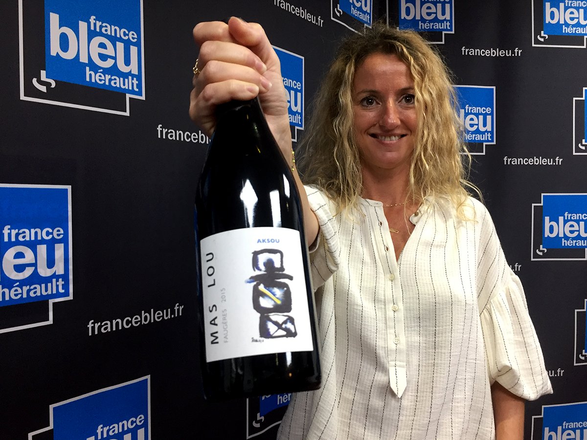 lawineista's tweet image. Demain 12h10 sur @bleuherault je vous parlerai de @LaVivarelle, d'un hébergement insolite et de mon #vin chouchou 🍷
#HérosdelaVigne #radio