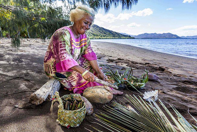 Nouvl_Caledonie's tweet photo. Découvrez les #cultures #Maorie et #Kanak en 1 seule voyage, un combo #NZ / #NouvelleCaledonie à partir de 3249€ https://t.co/KM1t8lR7V0 https://t.co/dWMe13t1bt
