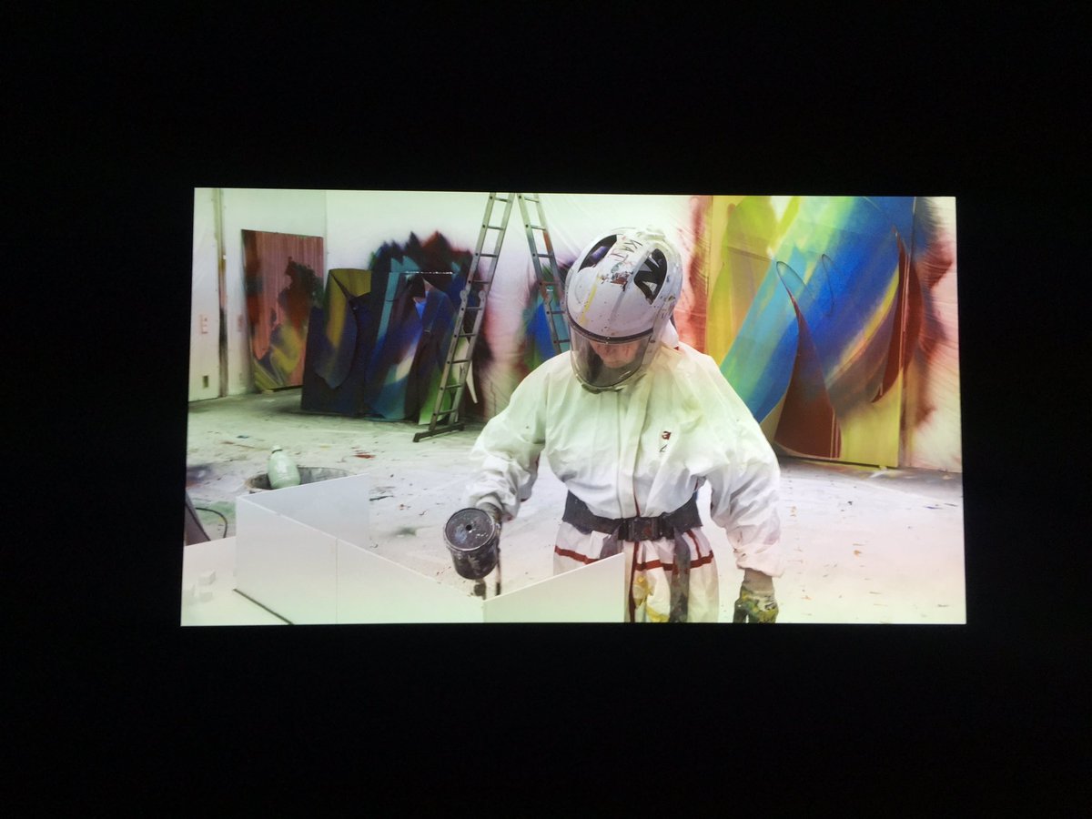 #Katharinagrosse <a href="/SLG_artupdates/">South London Gallery</a> great all female artists film upstairs too - go check it out ✨
