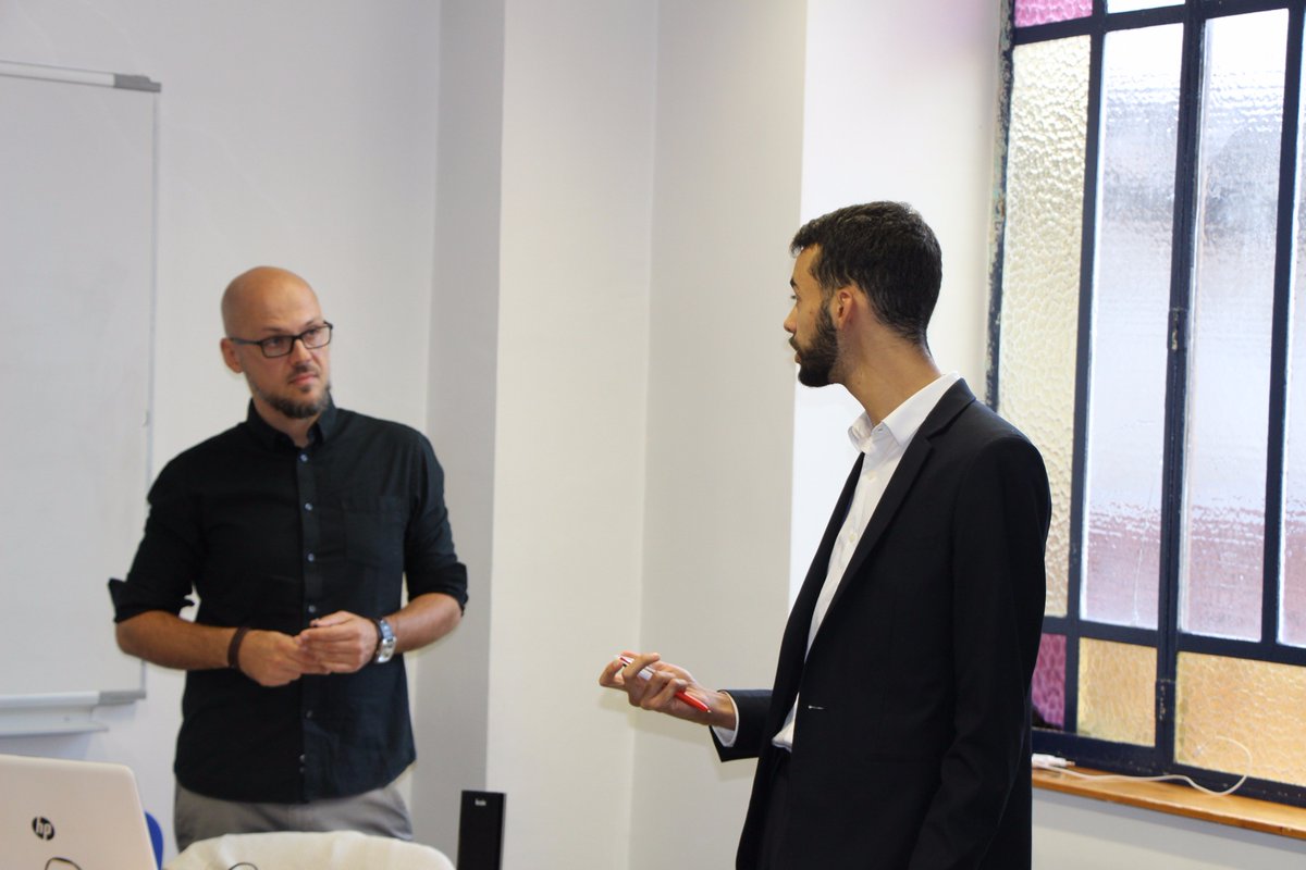 AMOS_Lyon's tweet photo. Master Class : on fait réfléchir les étudiants sur le sujet : 15 minutes pour faire ressortir des propales @VibeOnSport #MasterClassAMOS https://t.co/LU4xLkoOZk