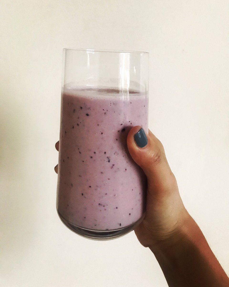 BlendedSF's tweet photo. Enjoying our Skin Cleanse smoothie mixed with almond milk. Such a delicious start to a Friday #bringonfriday #blenditup https://t.co/79xrYIpgVC