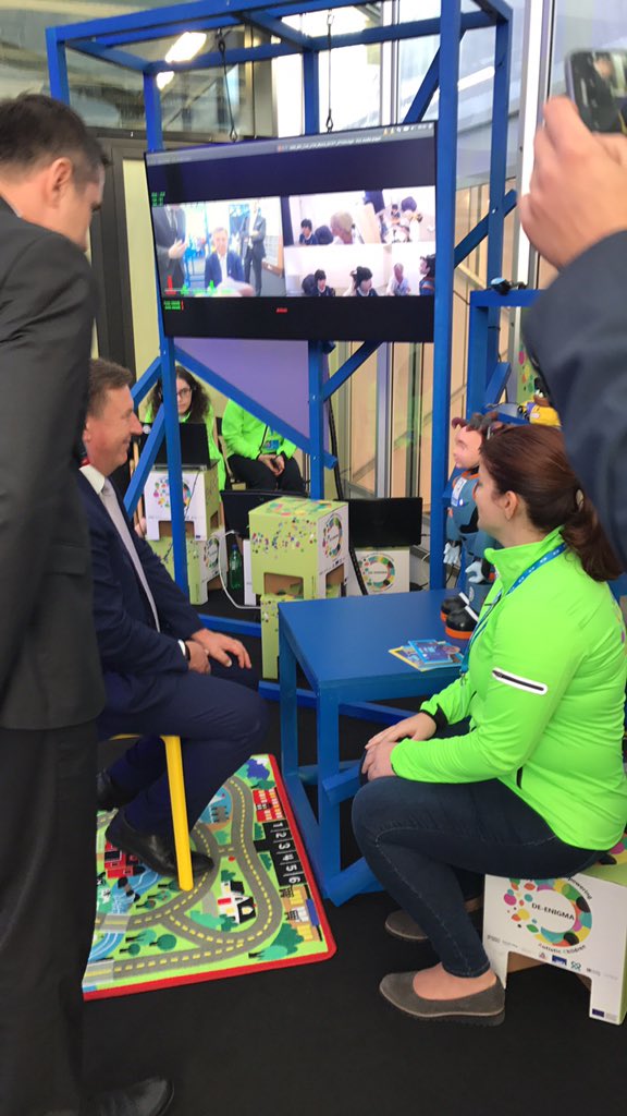 Latvian Prime Minister meeting Zeno #DEENIGMA #TallinnDigitalSummit #h2020 #utwente