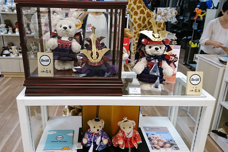 ウルトラセブン が登場！／ 明日9/30 午前11時30分／午後1時30分／午後