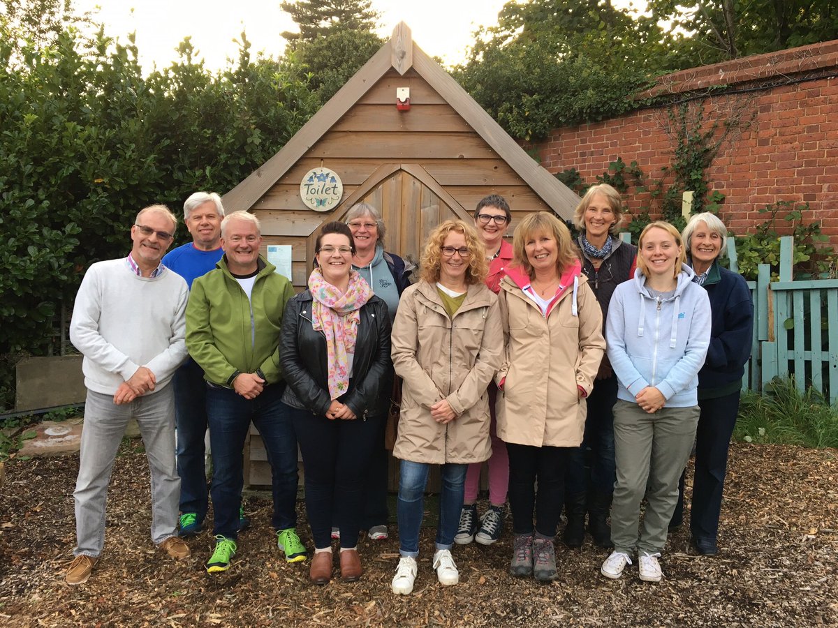 DorkingBBG's tweet image. Many thanks to @PatchworkingG in #Pixham Lane, #Dorking for an excellent tour last night 😃 #Patchworking #Garden #Project