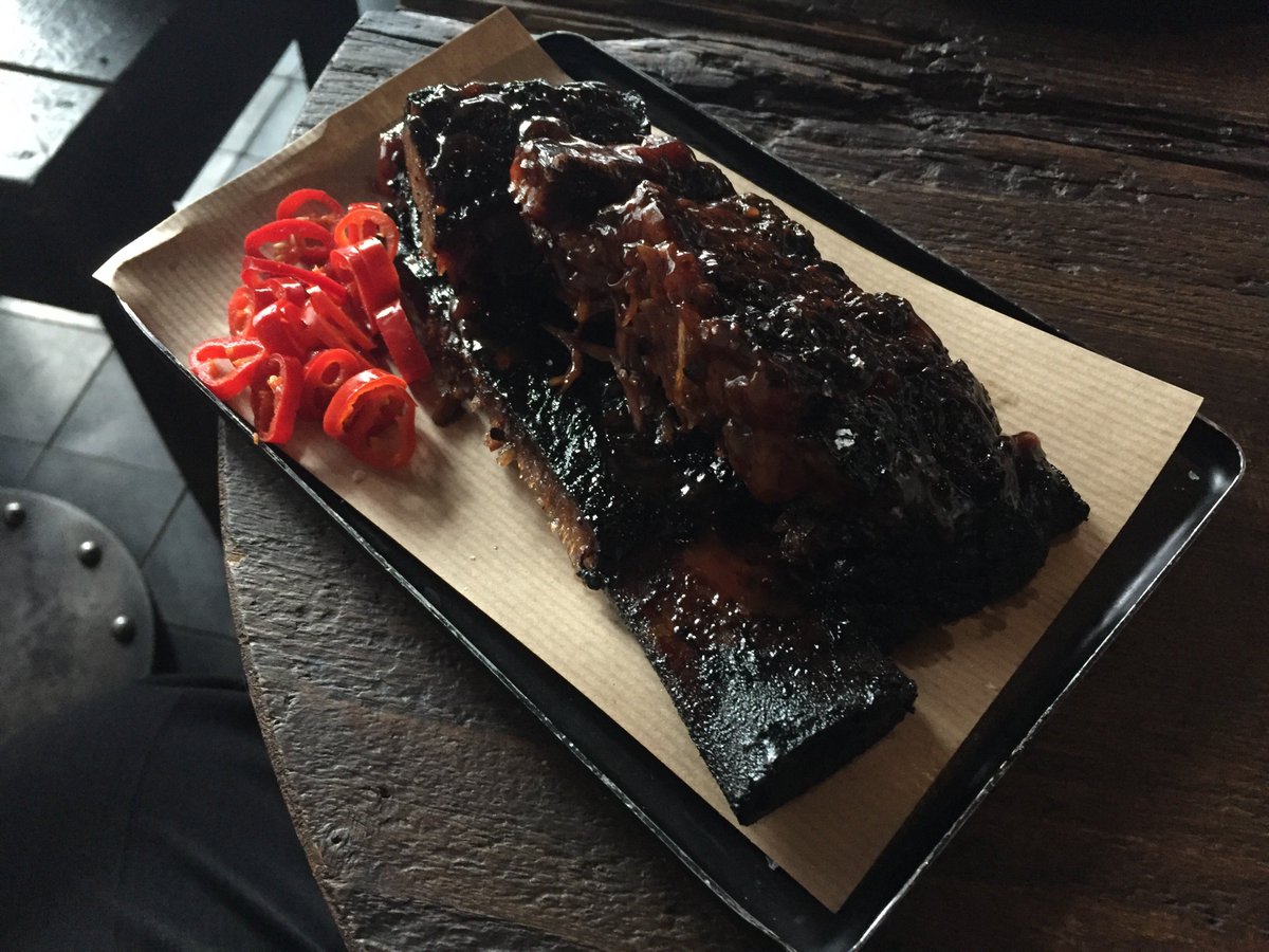 smokestakUK tweet picture