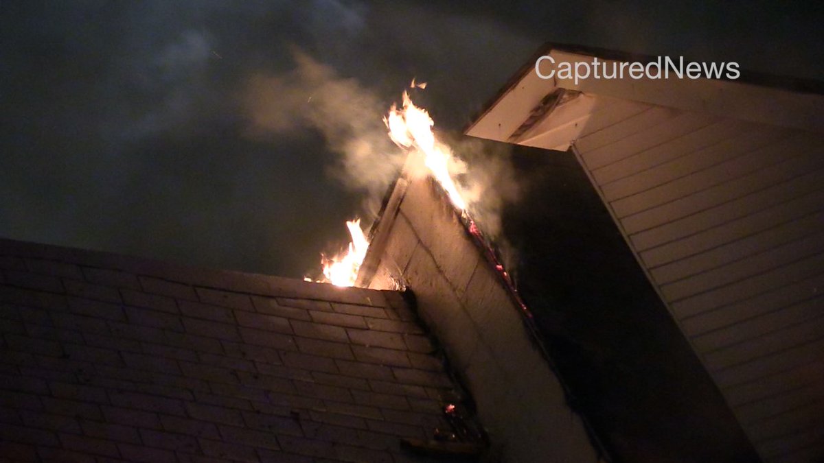 PauleyLaPointe's tweet photo. BELLWOOD: An #ExtraAlarm fire broke out on 2700 Block of St Charles in Multi-Story building in #Bellwood. Now on @CapturedNews
#Breaking https://t.co/y8Tu5VFqA9