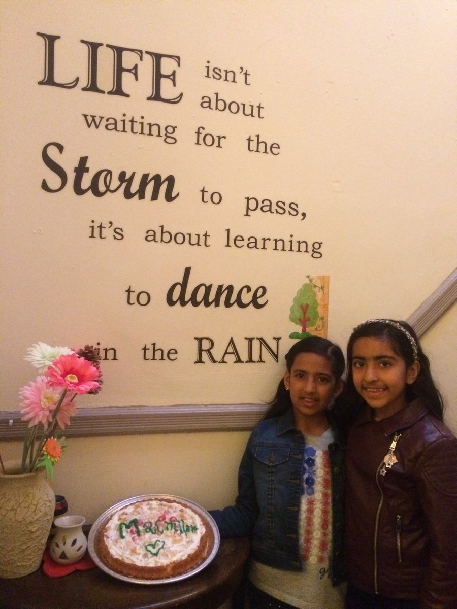 NafeesSadia's tweet photo. Macmillan Coffee morning 2017!  Proud parents :-)  @macmillancancer @drnafees786 #VictoriaC.P.School https://t.co/totdNH8jYE