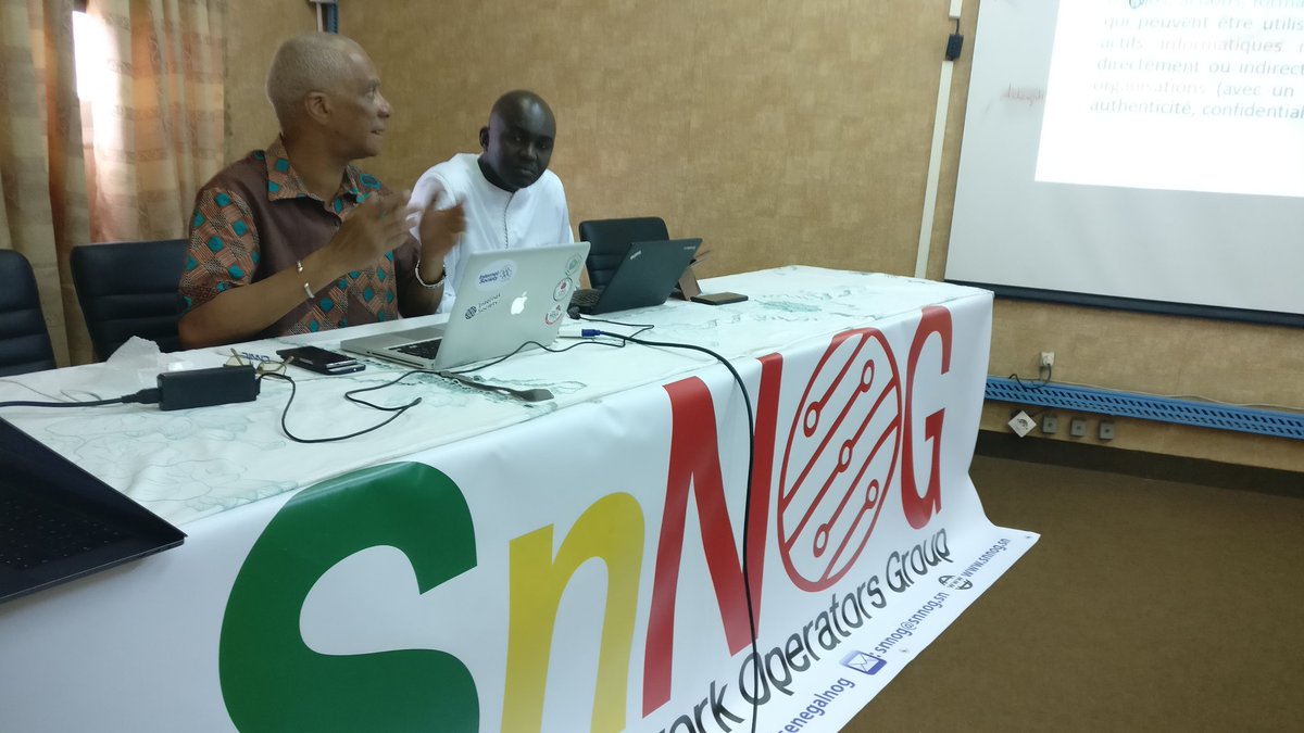 cmbeyet's tweet photo. Lancement du @nog_sn durant #SnNOG 1. Panel sur la cybersecurité https://t.co/1NFPAfM7CZ