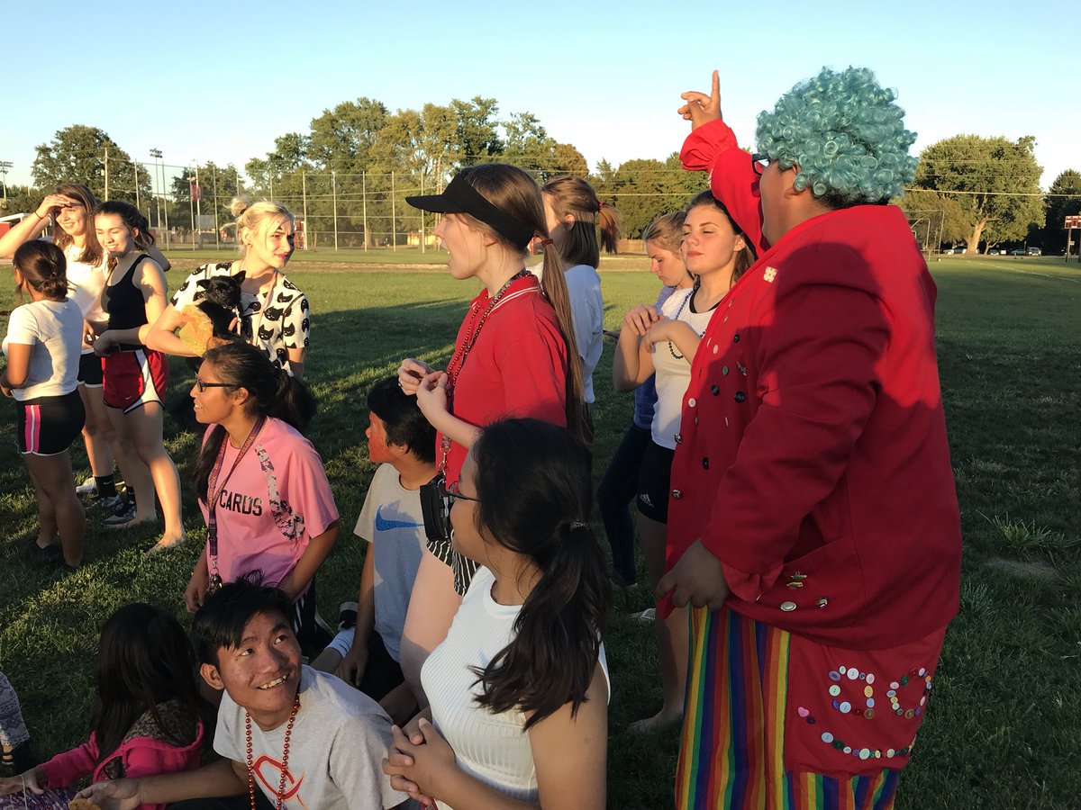 SOPOBC's tweet photo. Class competitions were intense last night. #PreParadeParty #UntamedPride #SOPOHC https://t.co/lUHcxF6Wv2
