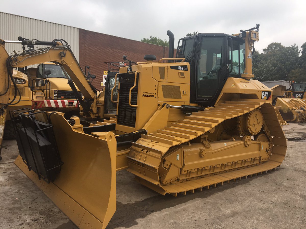 DanfinningCAT's tweet photo. New D6N LGP ready for delivery! All go @finningleeds branch. More D6N in stock now, available with 0%finance #caterpillar #builtforit https://t.co/ypz4EMik0K