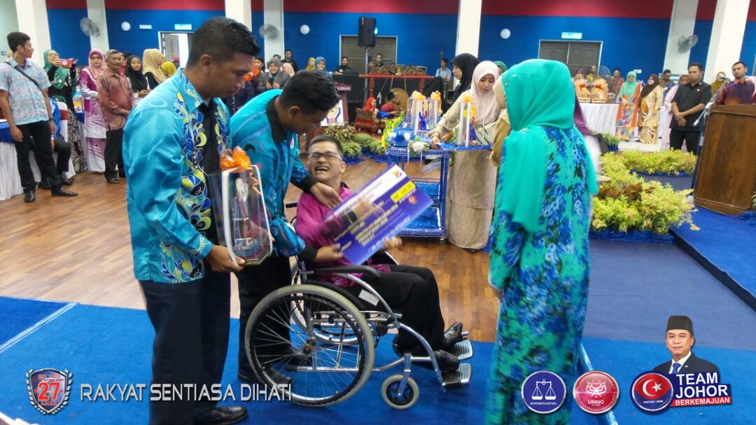 abdmutalip27's tweet photo. Menjunjung Kasih Keberangkatan DYMM Permaisuri Johor Ke Dewan Muafakat Spg Rgm Sempena Sambutan Hari OKU Peringkat Negeri Johor Smlm. https://t.co/aOpY6Bk3V7