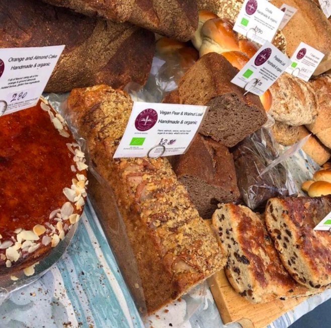 Saturday Produce: <a href="/astonsbread/">astonsbread</a> <a href="/Dees_Pies/">Dee's Pies</a> <a href="/LaContradaUK/">La Contrada</a> <a href="/PERRYCOURT_FARM/">PERRY COURT FARM</a> <a href="/lafermelondon/">La Ferme London</a> @michellebakery1 <a href="/montaditouk/">Montadito</a> <a href="/PicksOrganic/">PicksOrganic</a> (1/2)