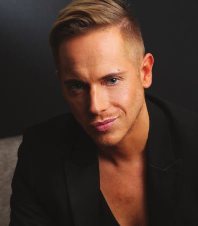 10 minutes to go, get your complexion questions in for James! bit.ly/2hv1sck
#Flawlessfusion #fridayfeeling #questiontime