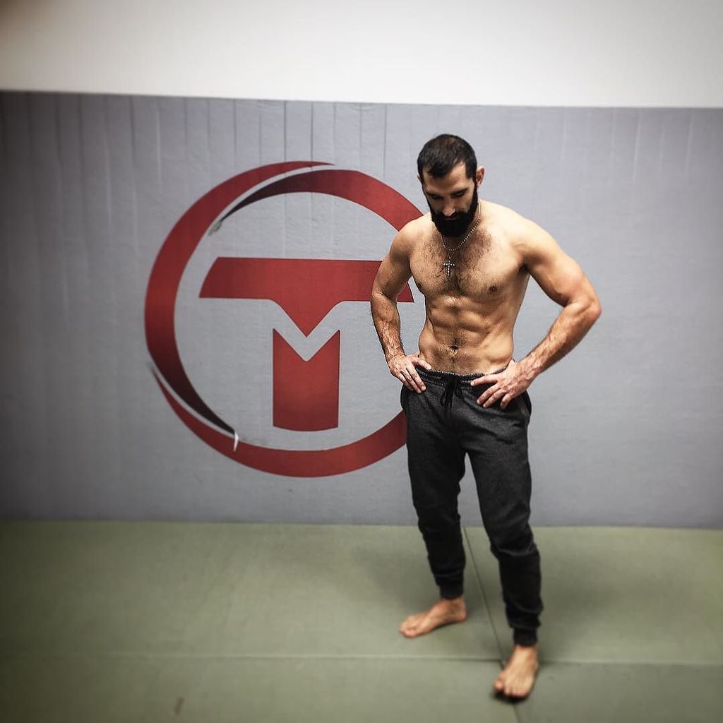 twittorel's tweet photo. #ripped @lecercletissier #MAOHIT #methodecrosstraining @4trainer_officiel https://t.co/WAuwuvpNXE https://t.co/RH7YPPA3Dv