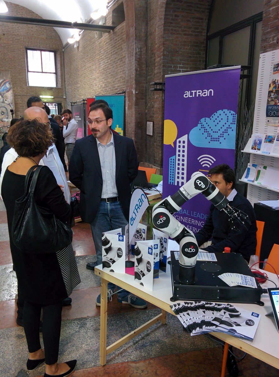 CapgeminiEngIT's tweet photo. All'#AfterFestival17 c'è #EdoRobot, realizzato da @comaugroup con la collaborazione tecnica di @AltranItalia. Vi aspettiamo a @FestivalAfter https://t.co/05AY2hoDKl