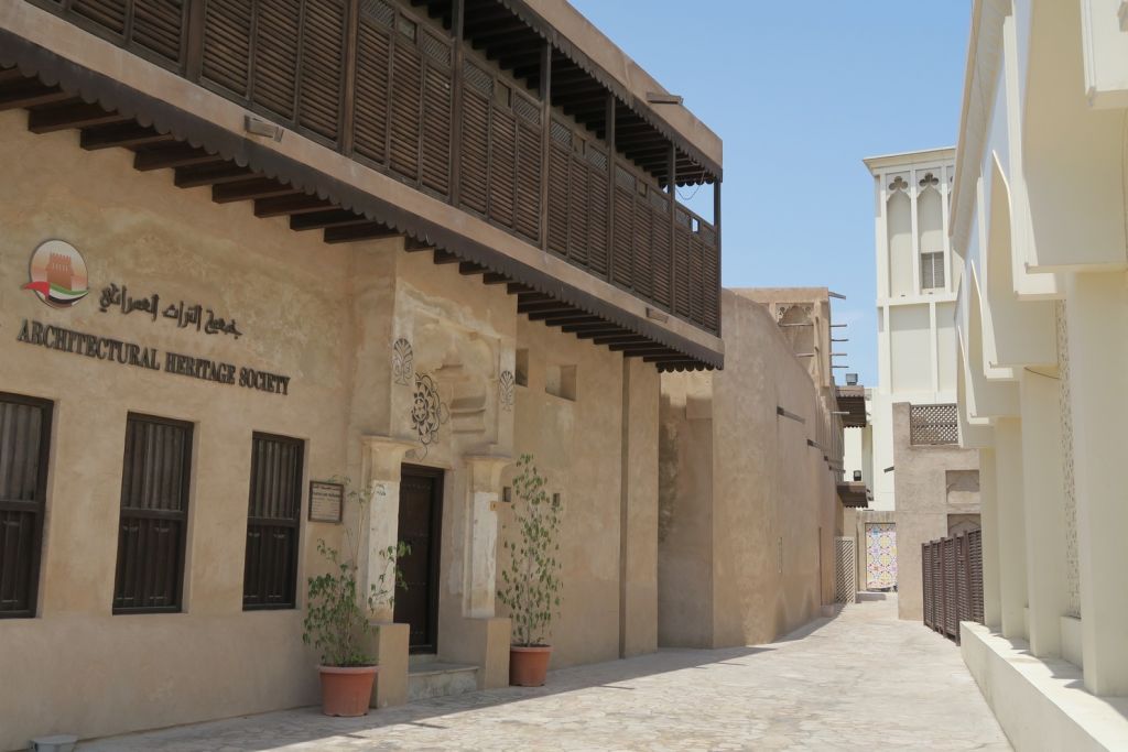 How to spend 18 hours in Dubai bit.ly/2fDQ0P3