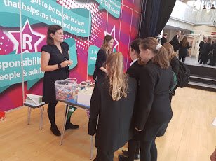 Bristol_BLC's tweet image. What an amazing effort by the staff and students of @Bristol_BLC who have raised £315.93 for @macmillancancer #macmillancoffeemorning2017