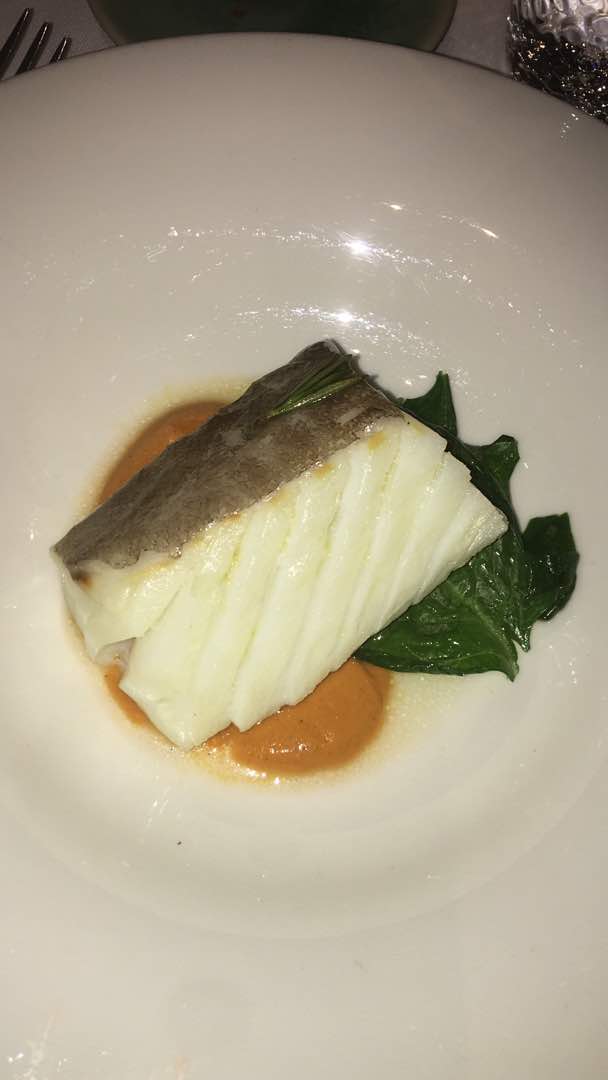 bodegaotazu's tweet photo. Y, ¿Cómo no vamos a tener platos exquisitos? si es que estamos rodeados de los mejores Chefs del mundo! #MasterChefChina #MasterChef #food https://t.co/lbFf9gQCPc