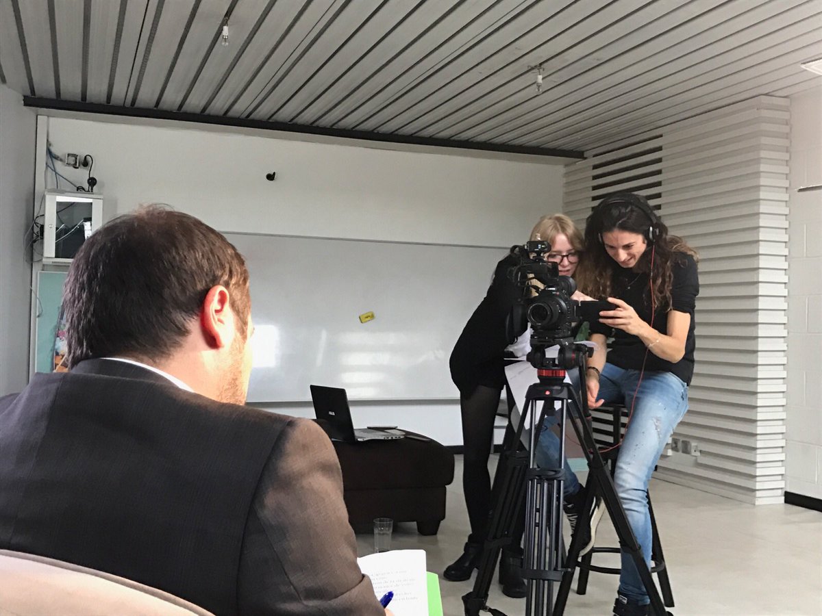 raccordfilm's tweet photo. Dans les coulisses de #capmotion #tournage @ PeechStudio @carpentierms https://t.co/vyYswvLjh4