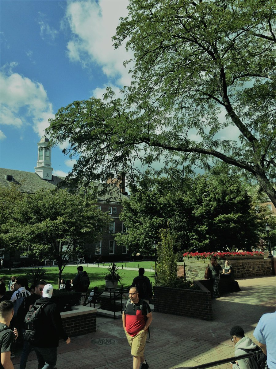 manhattanielp's tweet photo. It's a gorgeous Friday afternoon @manhattanielp and @ManhattanEdu!
https://t.co/dKEnx7aOmq #EnglishLanguage #NewYorkCity #intensiveenglish https://t.co/N4np4sPiFQ