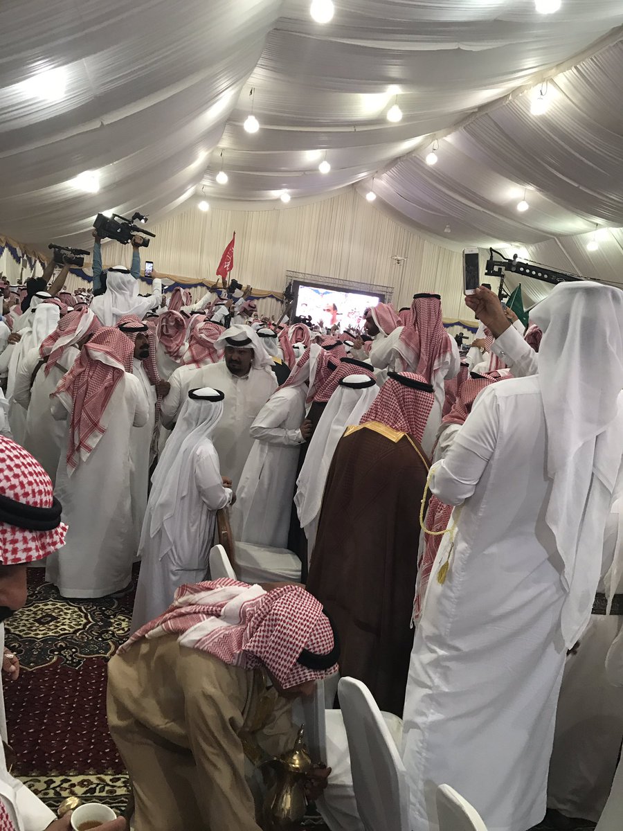 التاريخ يسجل ليام الكرام اكبر حضور في وادي العجمان تعزيزا لدورالقبيله في الحاضروالماضي وتجديدولاء لخادم الحرمين