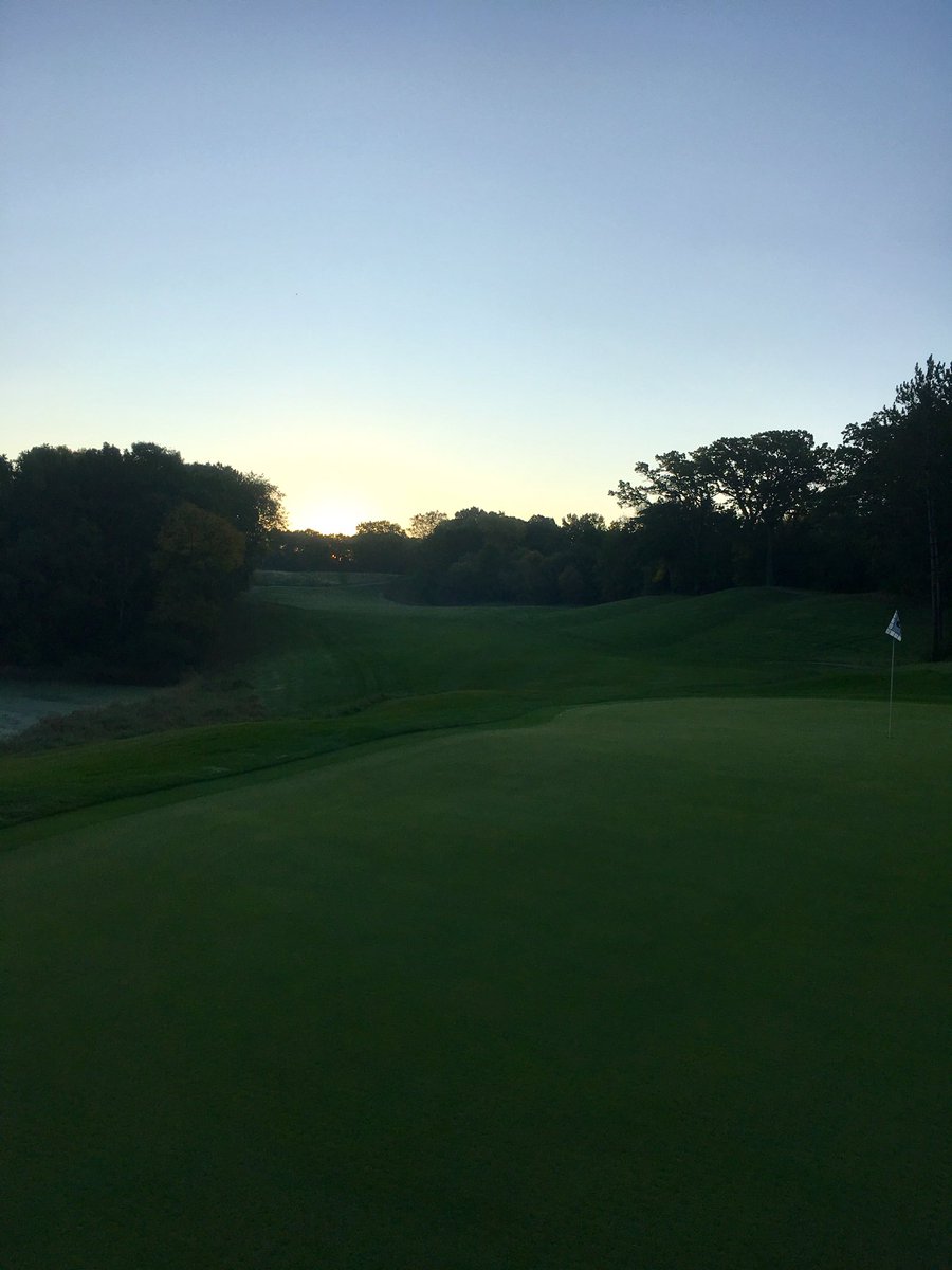 Inverwoodturf's tweet image. Going to be a nice one! #skipwork