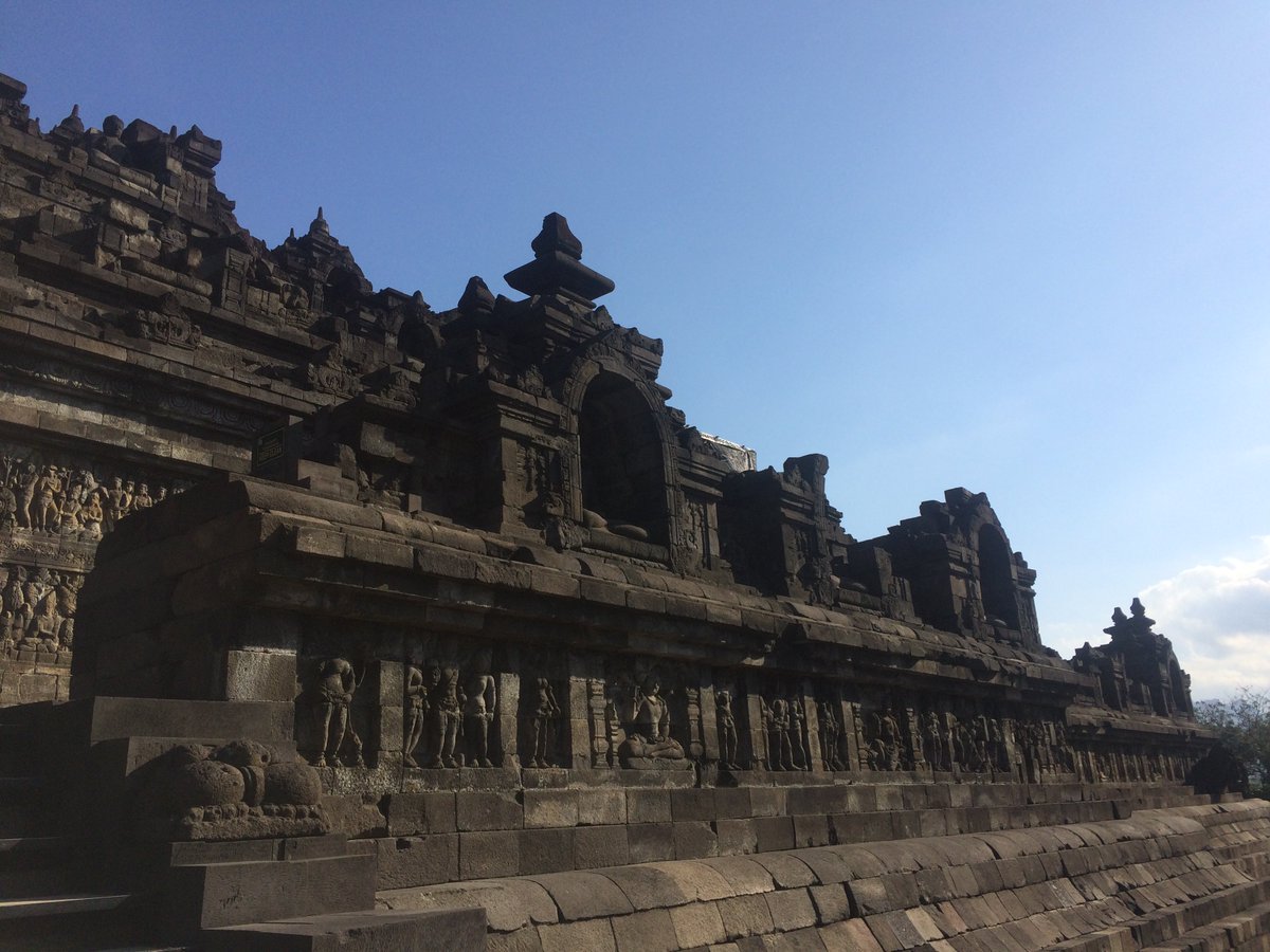 TravelJimat's tweet photo. Ini adalah thread kami selama 6h5m di jogja dengan berbekalkan bajet rm1300 per head !!! https://t.co/GkrACGNEWS