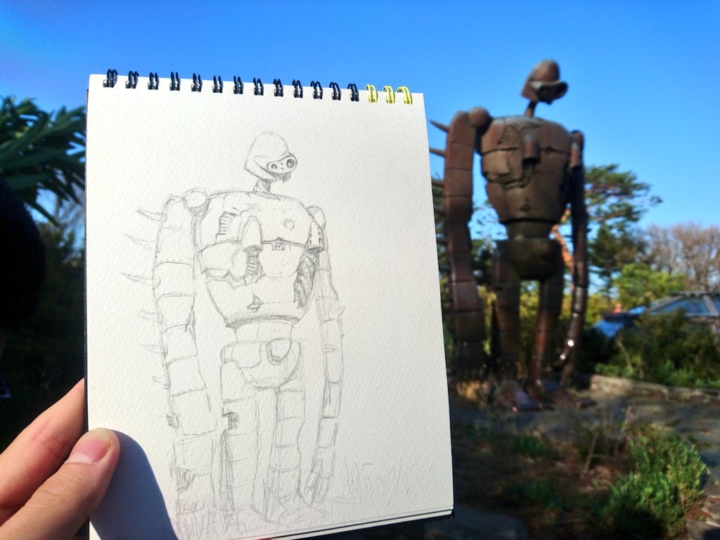 かえるぴょんた Auf Twitter ラピュタやってるので 春にジブリ美術館の屋上で描いたロボット兵を このボロボロ具合がかっこいい ラピュタ ジブリ美術館