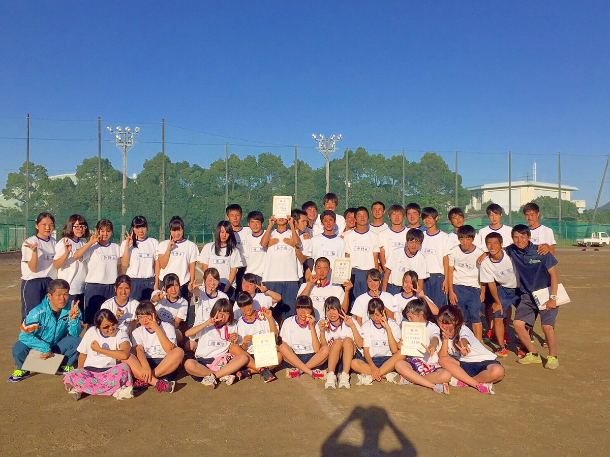 _renren0712's tweet photo. 9.29 体育大会〜🎌😁👊💞
総合3位🥉🏆ほんとに楽しかった♥
400mリレーと1000m男子リレーは
ほんとにかっこよかった✨
担任もイケメンすぎた🤤💞
来年も頑張ろうね😝💕⤴⤴
#体育大会 #23hr #いいね返し https://t.co/Mgv59cHqxT